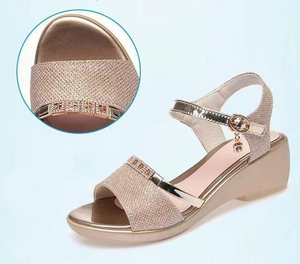 Trendy měkké dámské mokasínové sandály